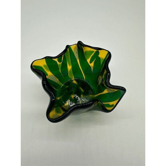 Art Glass Handkerchief Hand Blown Glass Ruffled Rim Signed- Green & Yellow - Picture 5 of 10